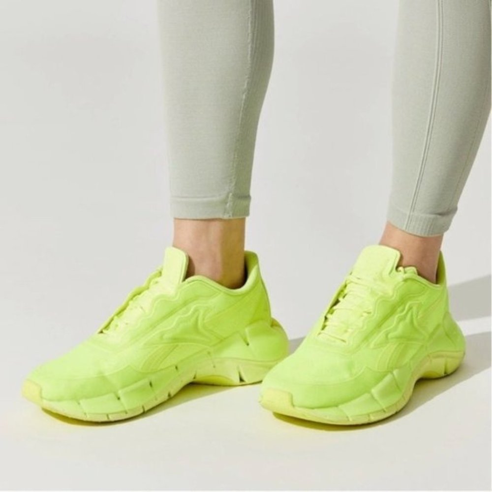 REEBOK X VICTORIA BECKHAM Zig Kinetica Sneaker in Solar Yellow
